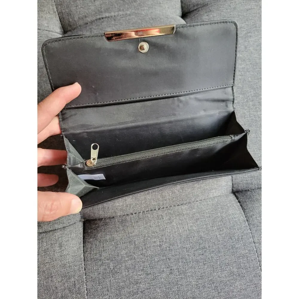 Black Slim Faux Alligator Print Patent Leather Look Evening Bag Clutch 7.5 x 4